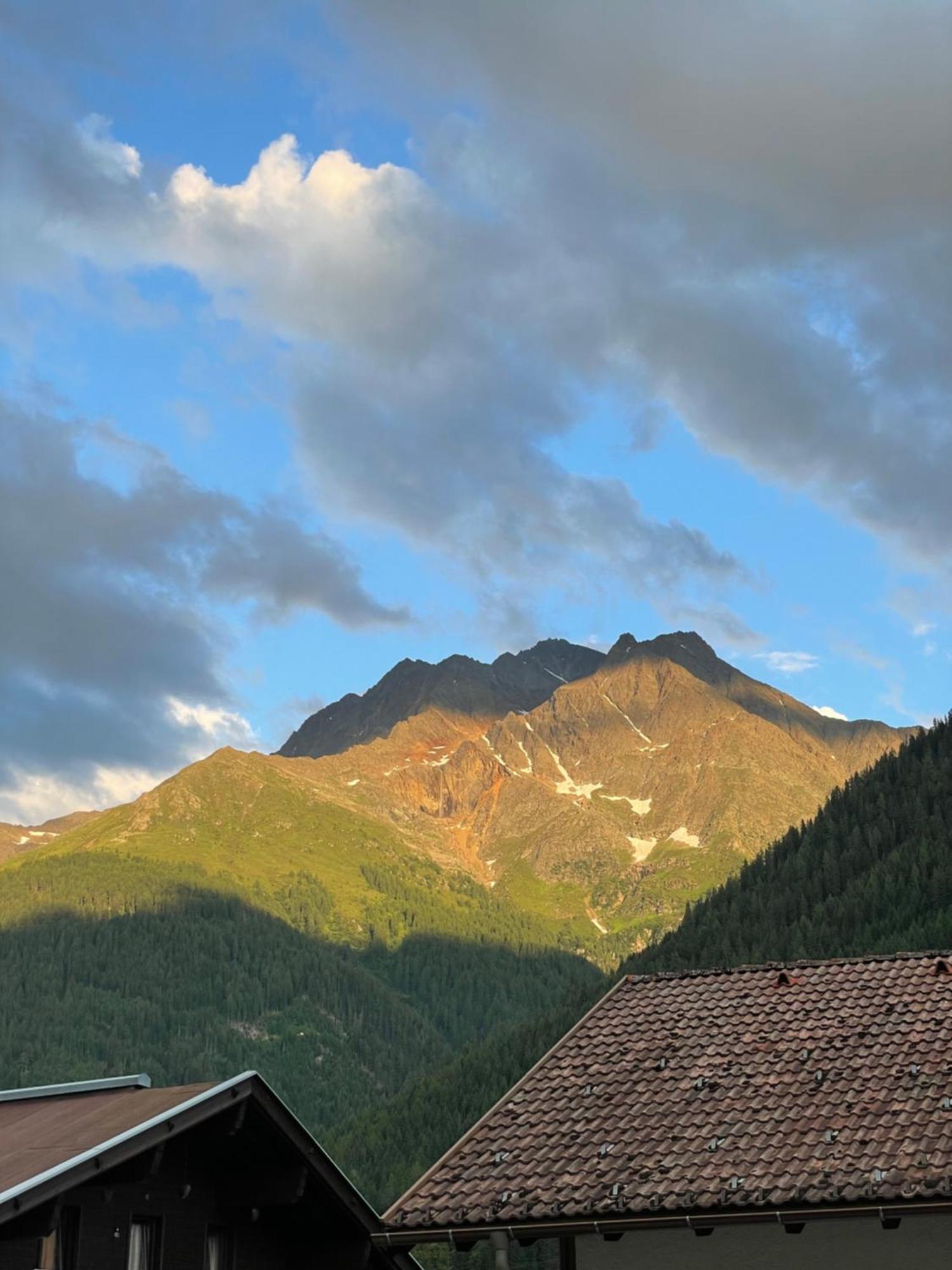 Ferienhaus Bergkristall Pettneu am Arlberg Eksteriør billede