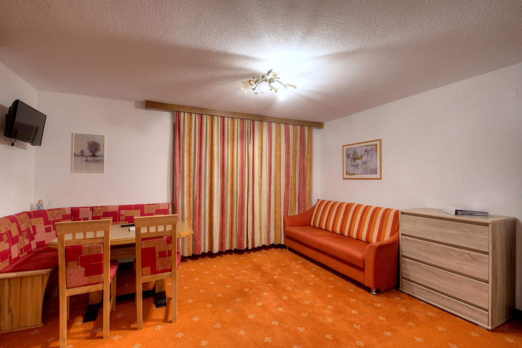 Ferienhaus Bergkristall Pettneu am Arlberg Værelse billede